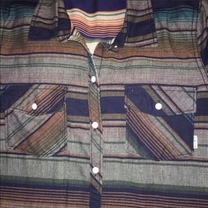 Roxy woman’s striped button up. Great condition.